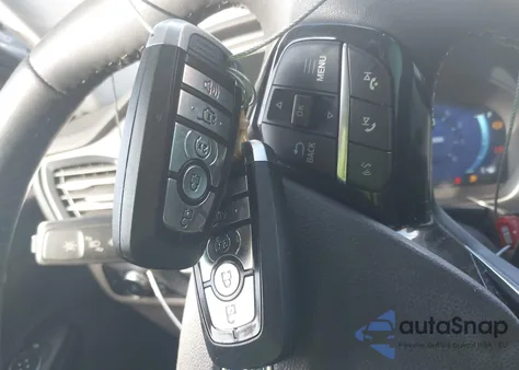 2022 Ford Escape Sel z USA, uszkodzony, nr VIN 1FMCU0H64NUB25587